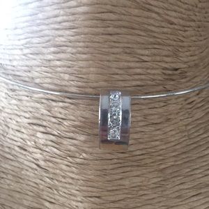 Silver tone necklace